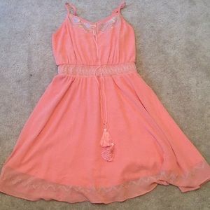 Marineblu Sleeveless Embroidered Dress Sz S Peach